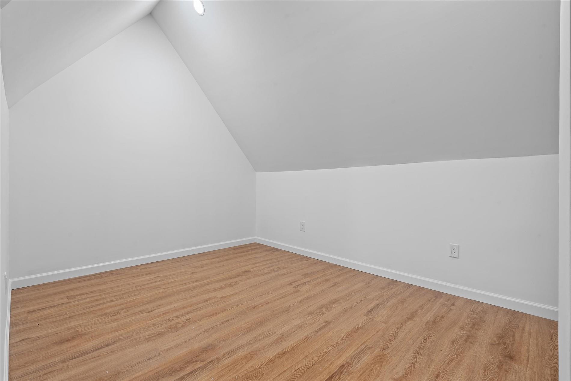 Single Family 212th  Queens, NY 11364, MLS-832837-29