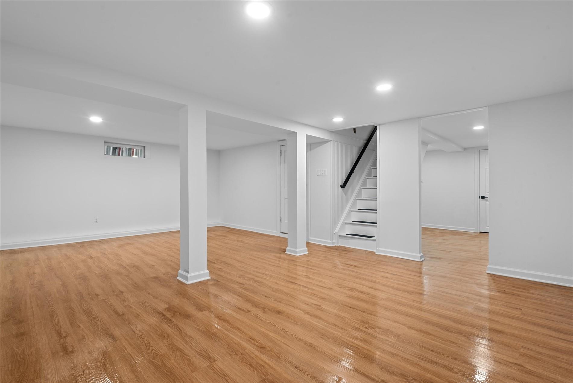Single Family 212th  Queens, NY 11364, MLS-832837-33