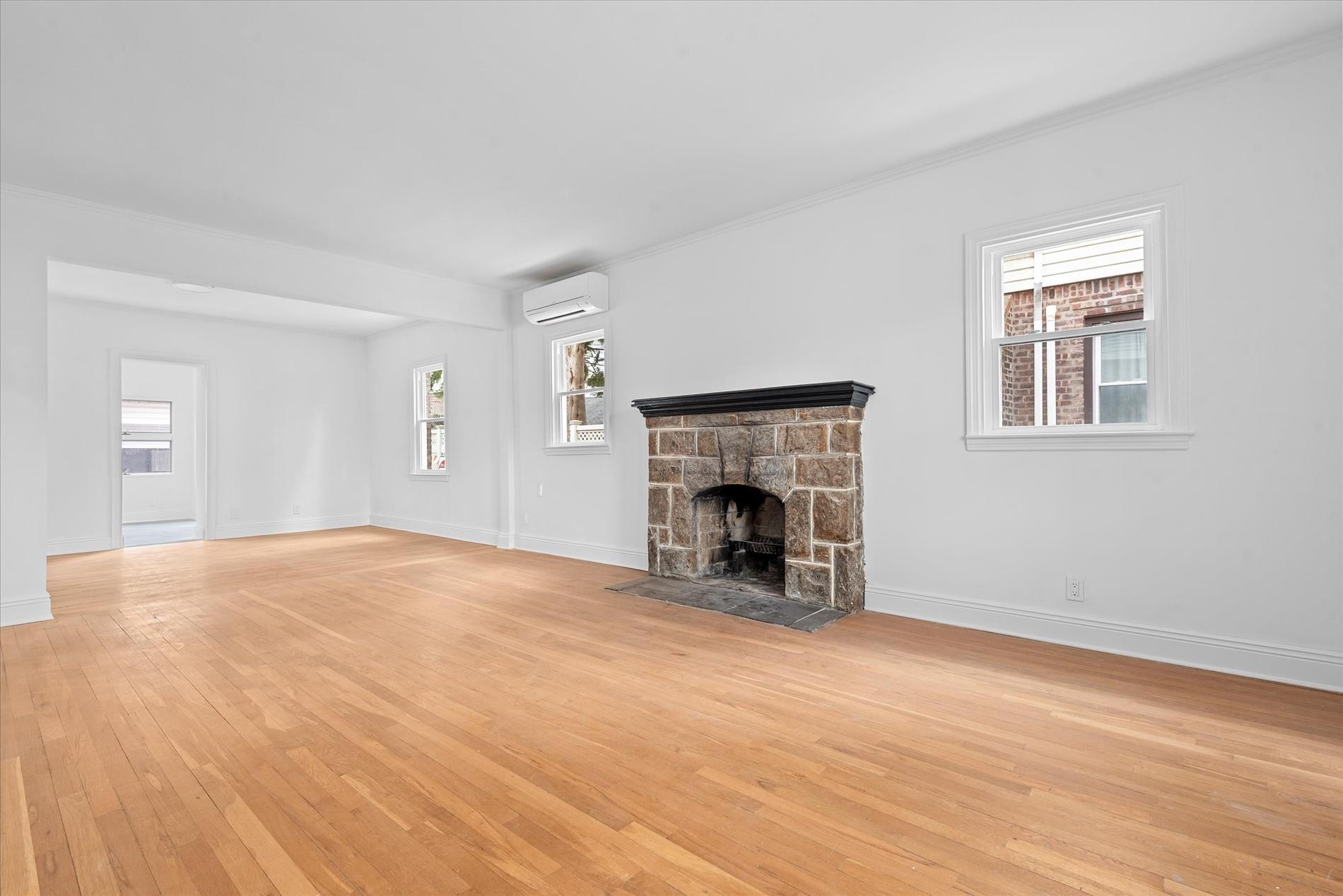 Single Family 212th  Queens, NY 11364, MLS-832837-5