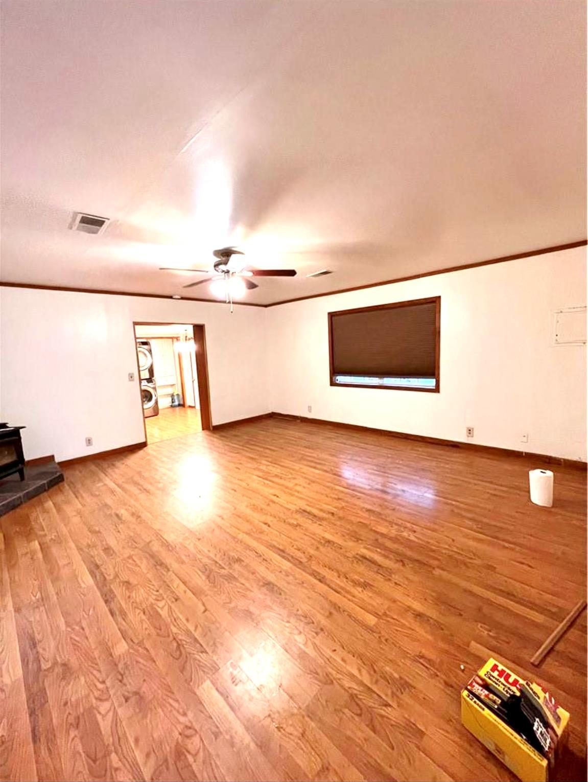 Single Family Farmingdale  Orange County, NY 12721, MLS-832856-2
