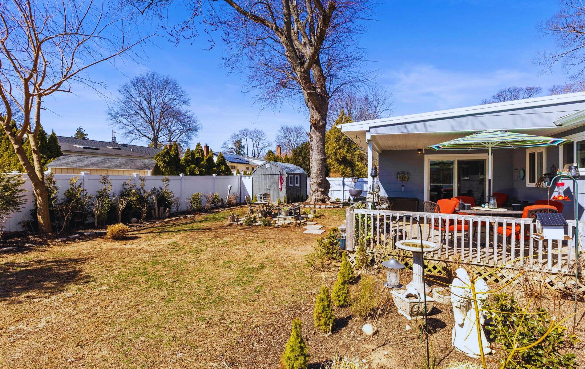 Single Family Jones  Suffolk County, NY 11743, MLS-832909-31