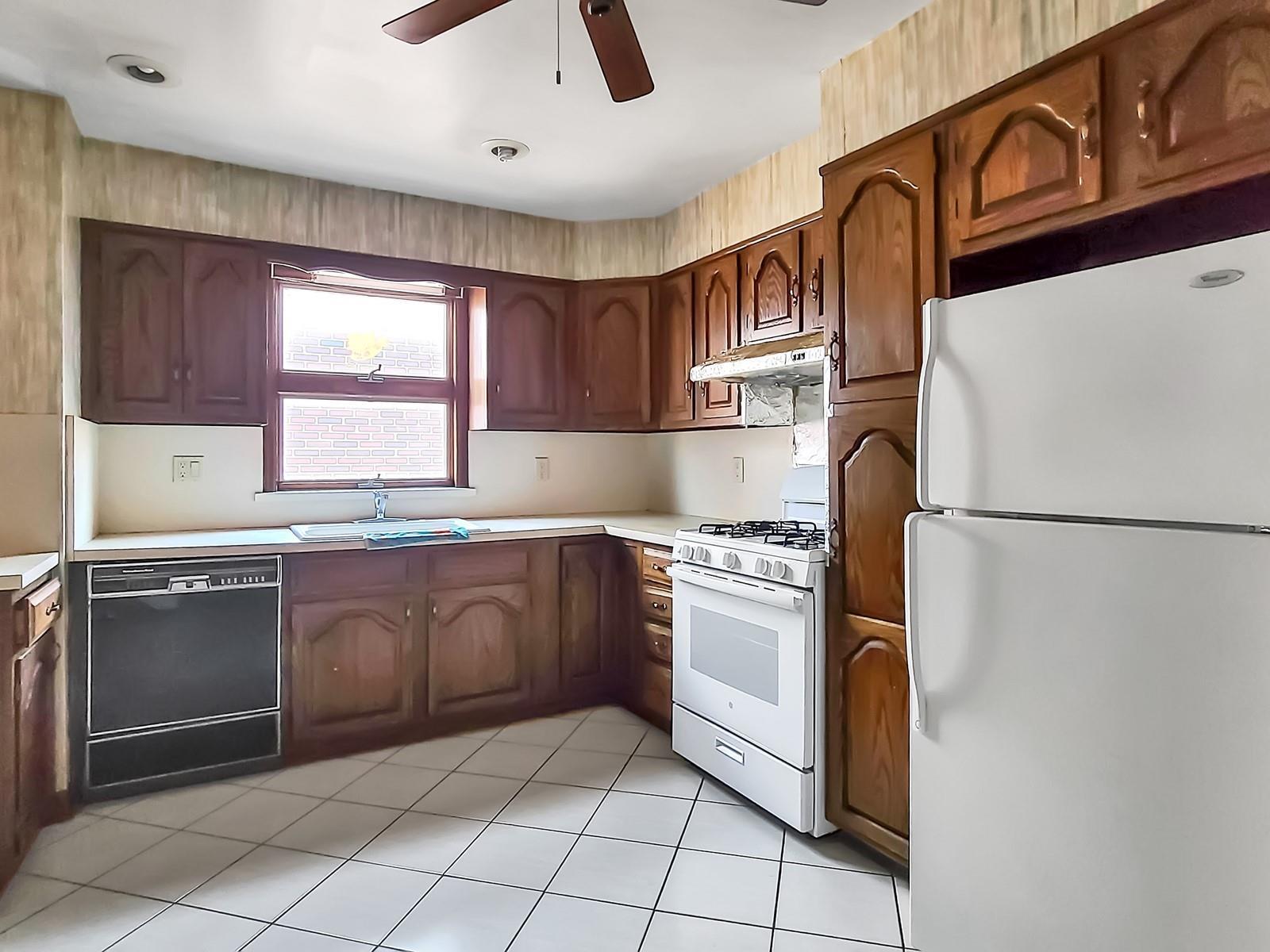 Single Family 60th  Queens, NY 11355, MLS-832917-12