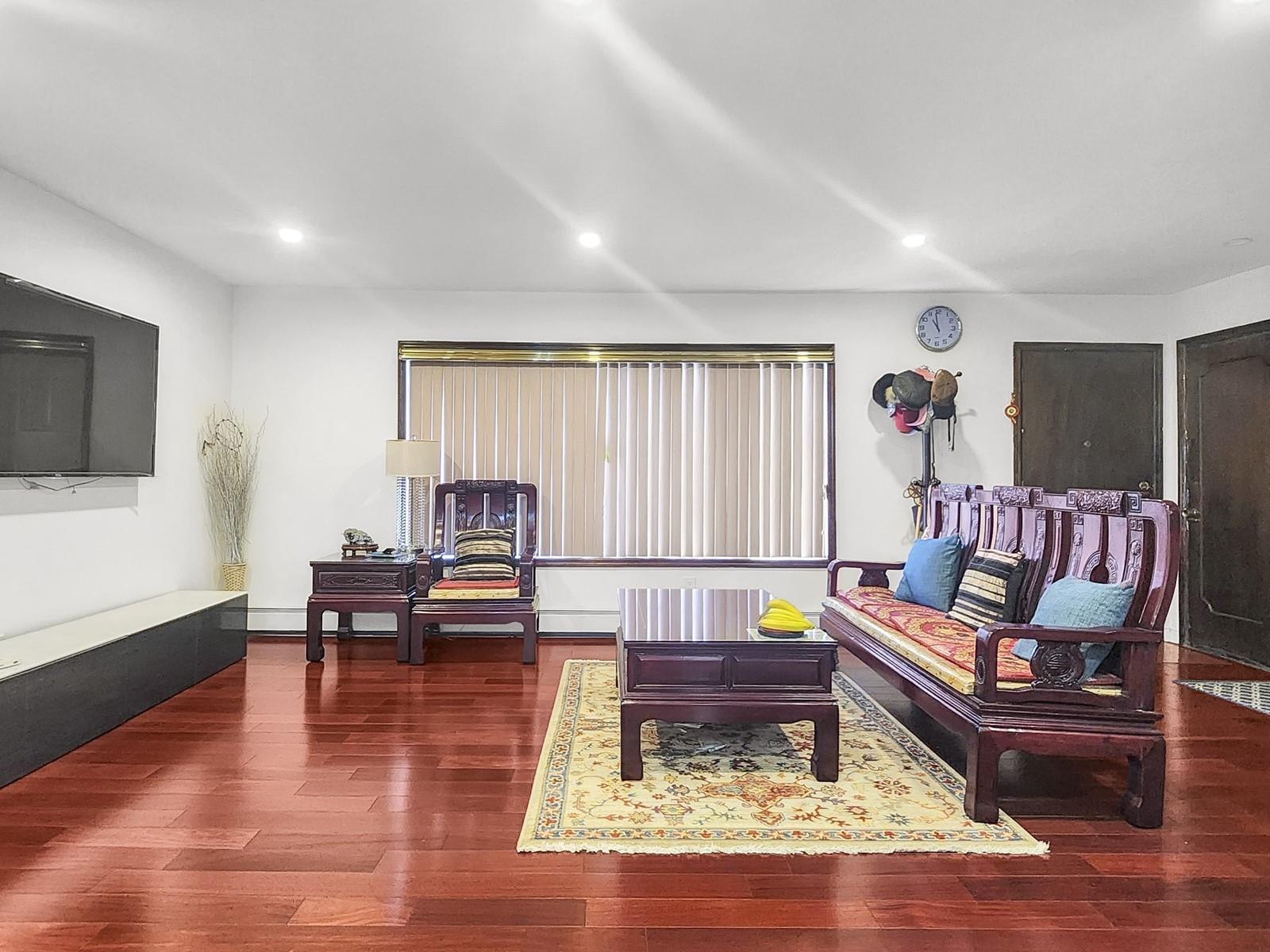Single Family 60th  Queens, NY 11355, MLS-832917-2