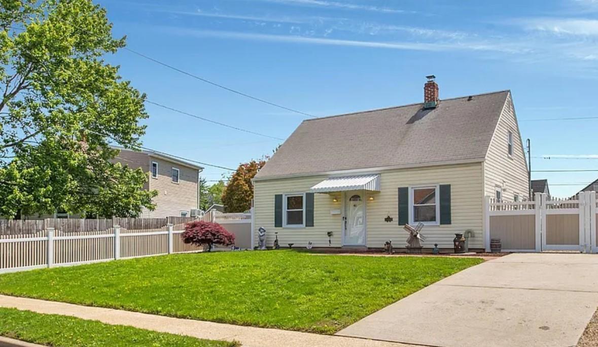 Single Family Anchor  Nassau County, NY 11756, MLS-832940-2