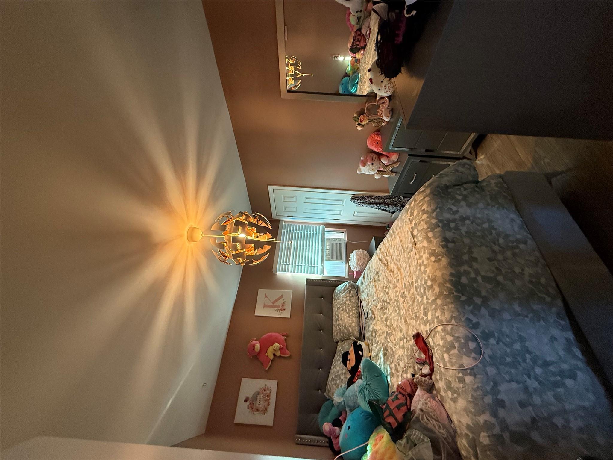 Single Family Hampton  Suffolk County, NY 11967, MLS-832983-13