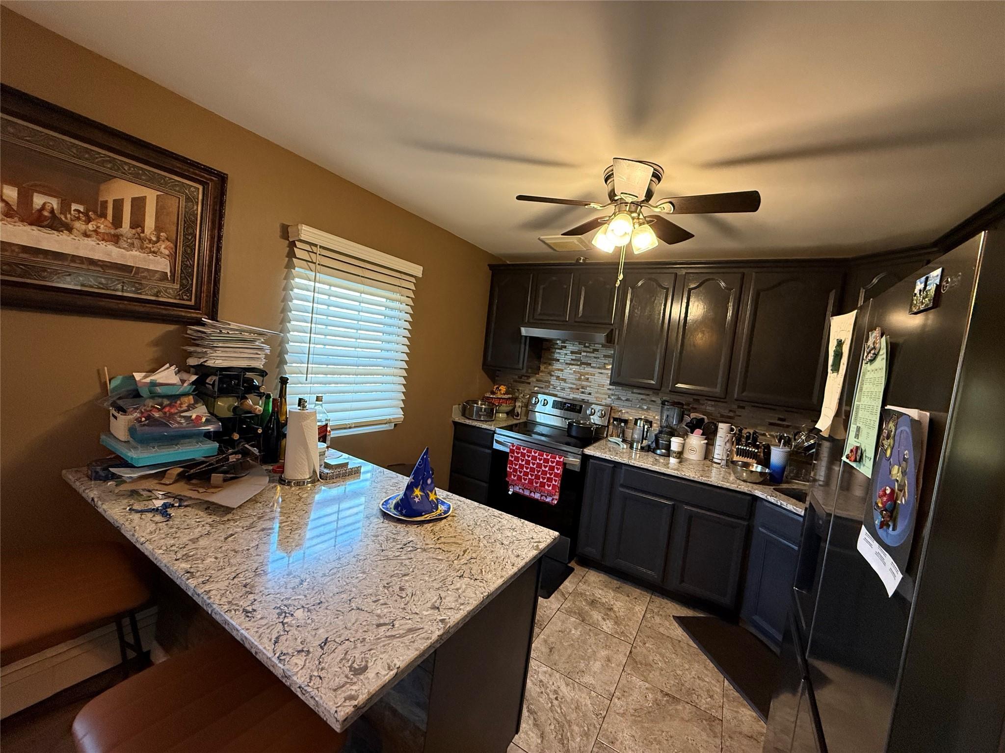 Single Family Hampton  Suffolk County, NY 11967, MLS-832983-6