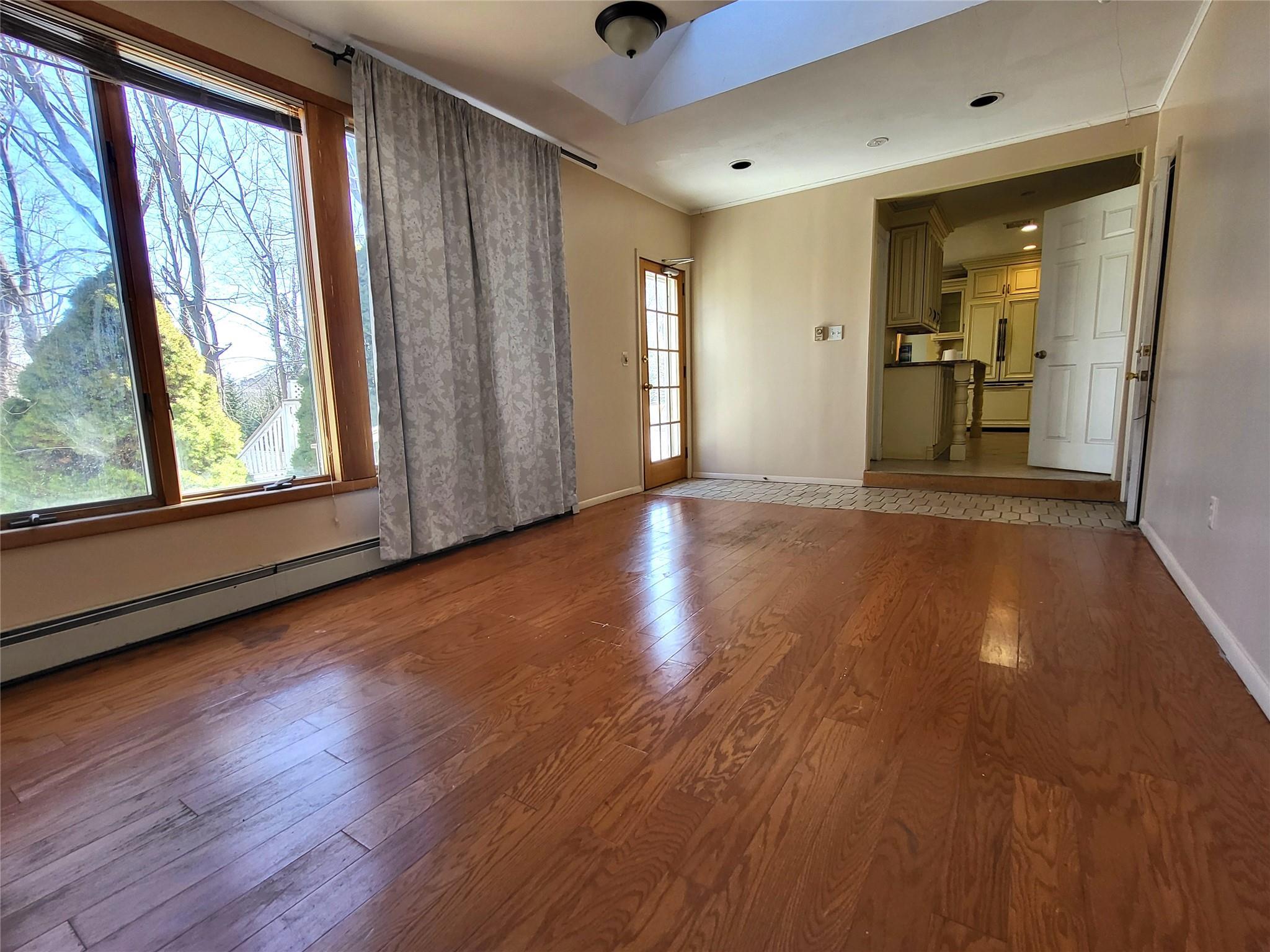 Single Family Eden  Suffolk County, NY 11790, MLS-833000-13