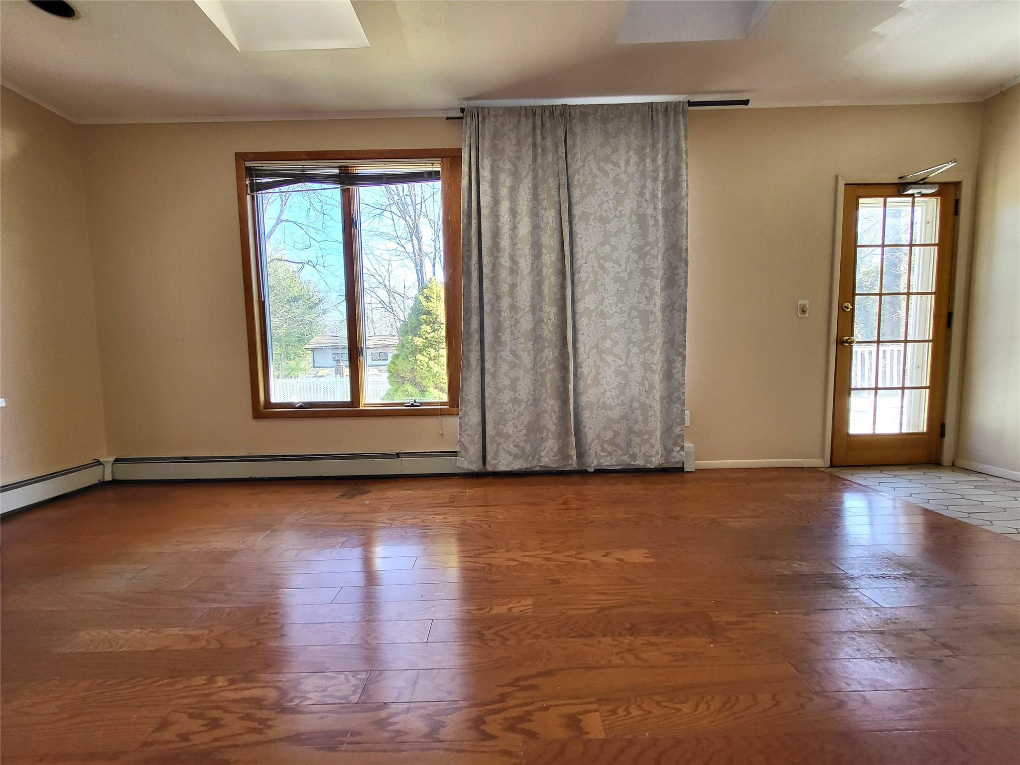 Single Family Eden  Suffolk County, NY 11790, MLS-833000-14