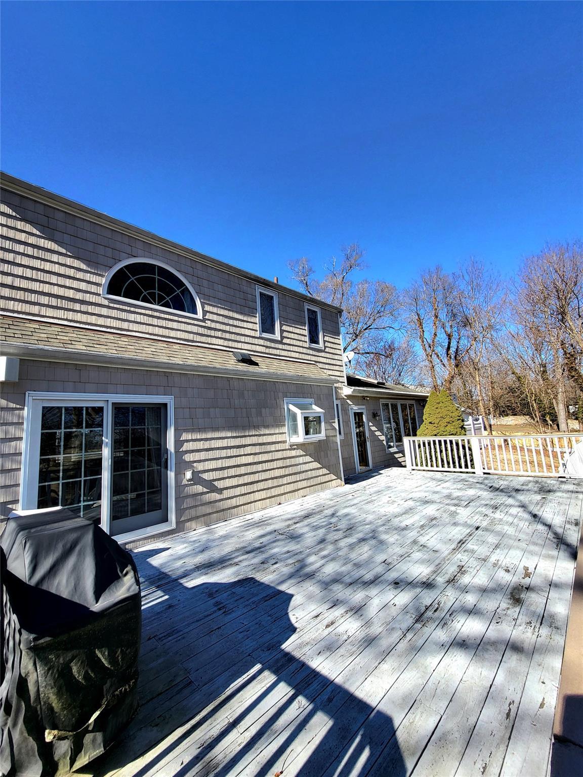 Single Family Eden  Suffolk County, NY 11790, MLS-833000-25