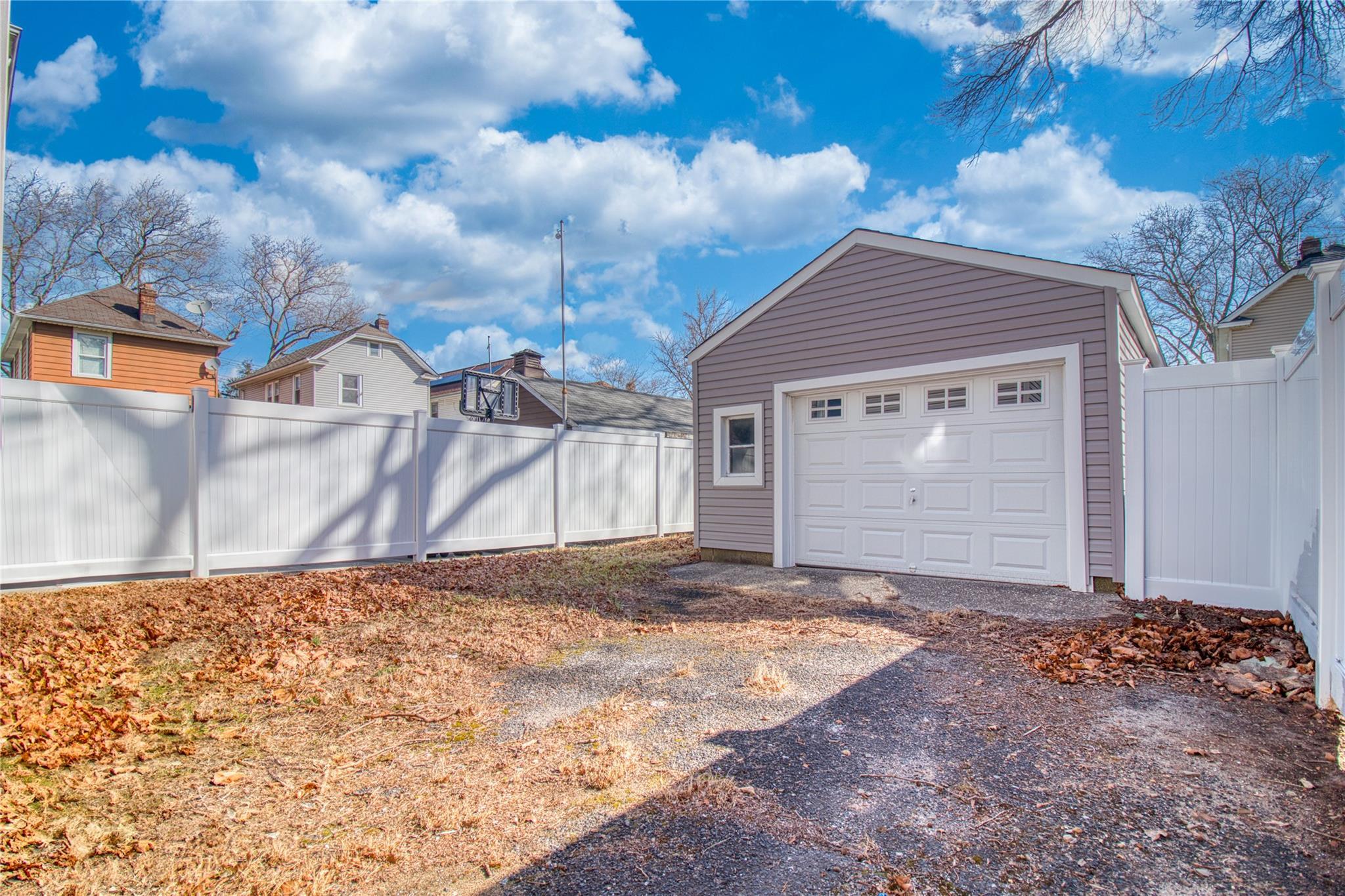 Single Family Woodbine  Staten Island, NY 10314, MLS-833003-26