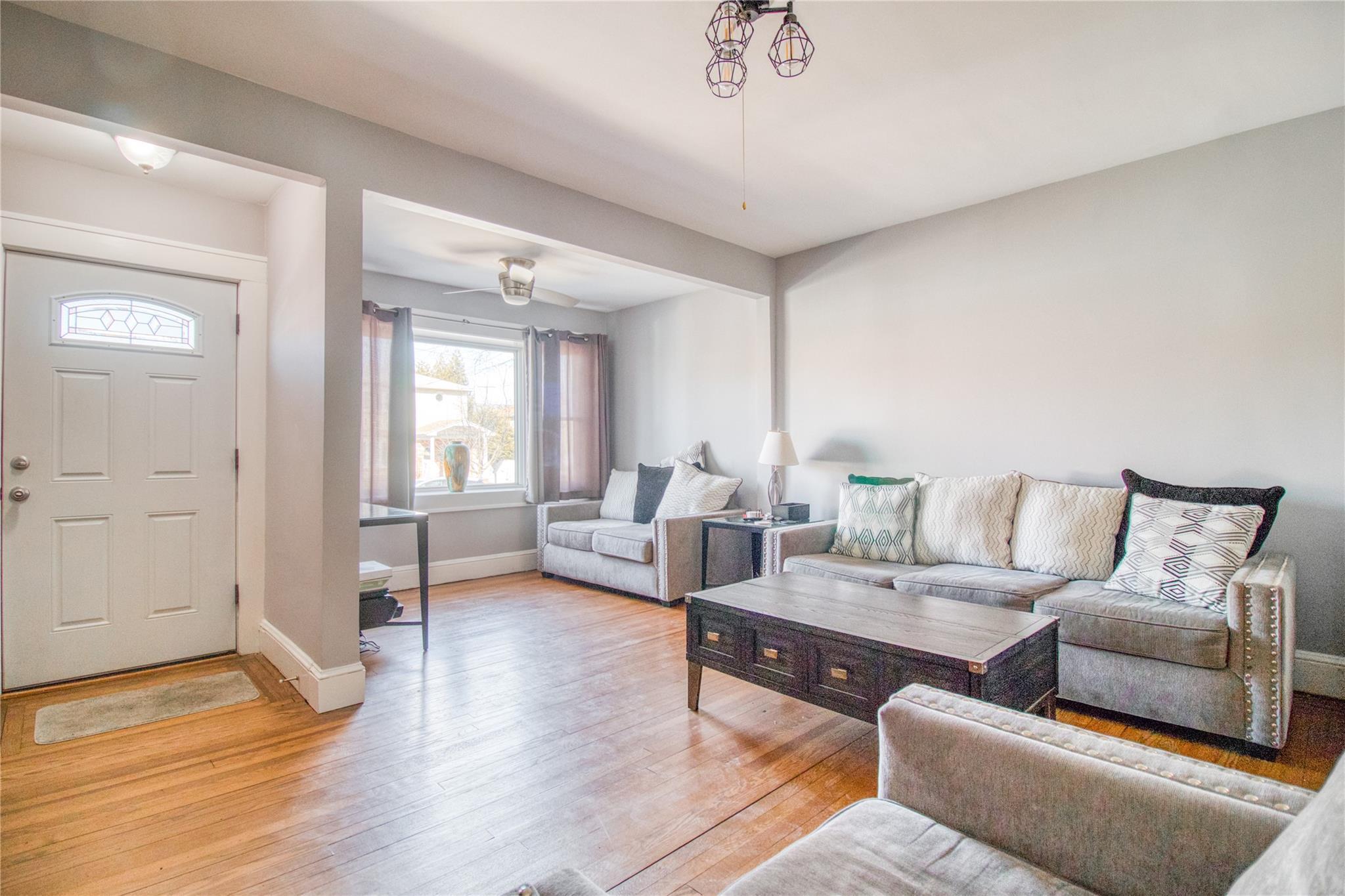 Single Family Woodbine  Staten Island, NY 10314, MLS-833003-7