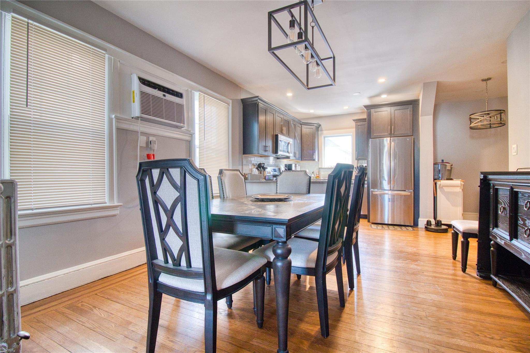 Single Family Woodbine  Staten Island, NY 10314, MLS-833003-8
