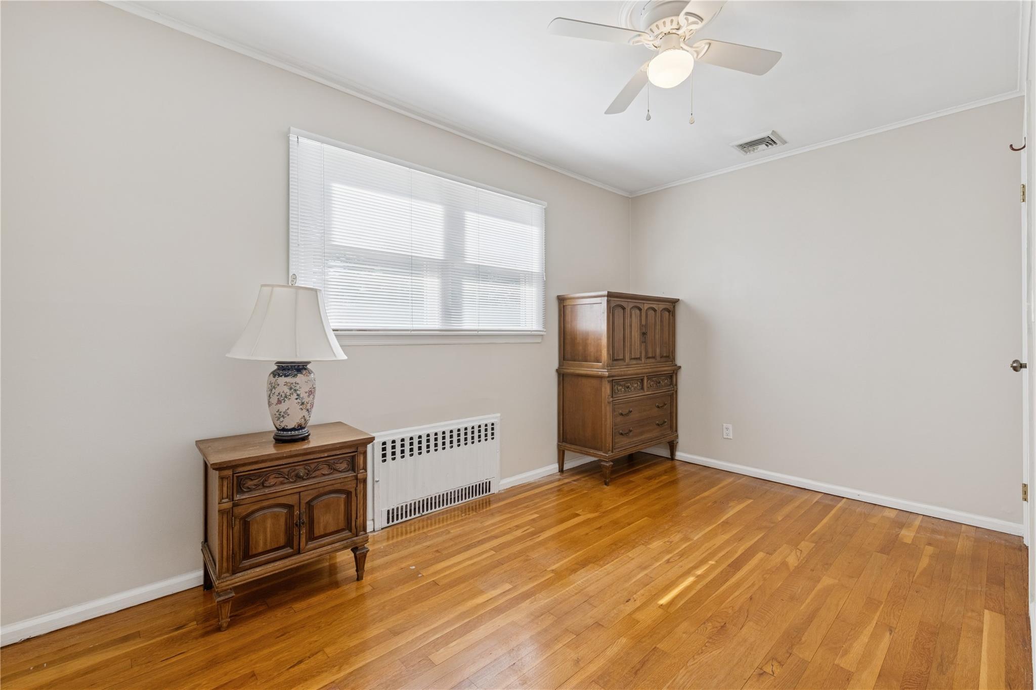 Single Family 9th  Suffolk County, NY 11704, MLS-833082-10