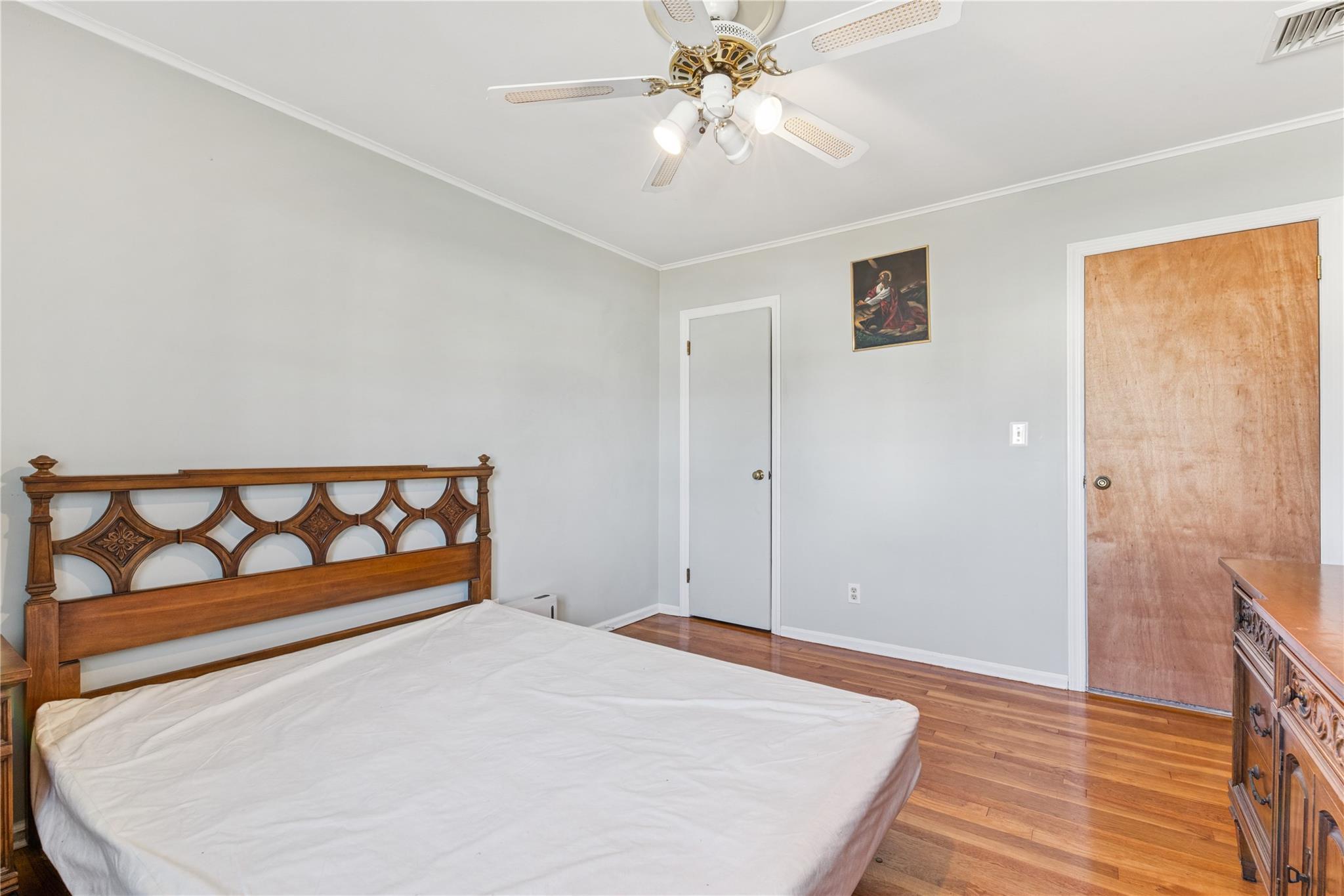 Single Family 9th  Suffolk County, NY 11704, MLS-833082-14