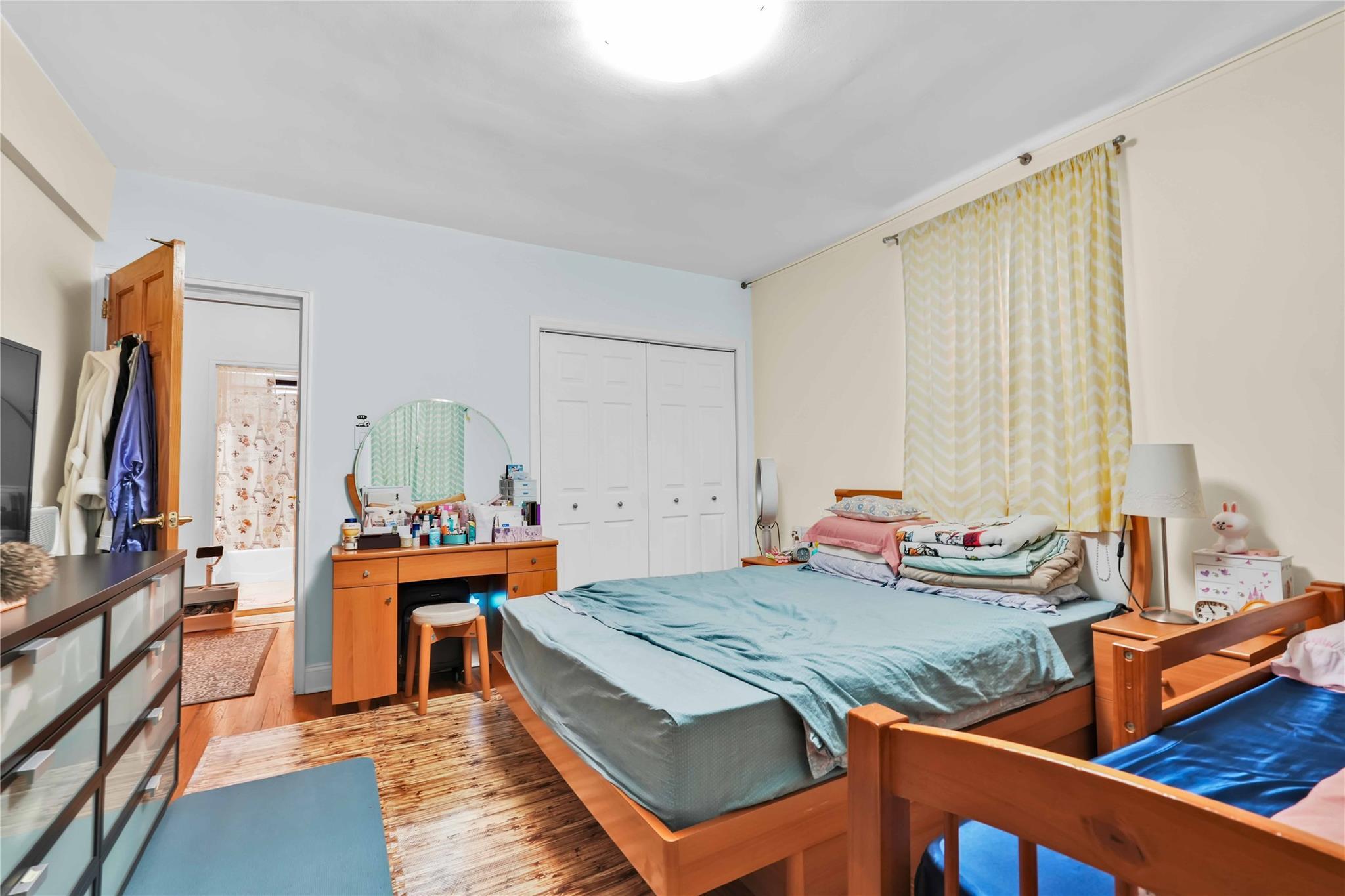 Coop 28th  Queens, NY 11354, MLS-833084-8
