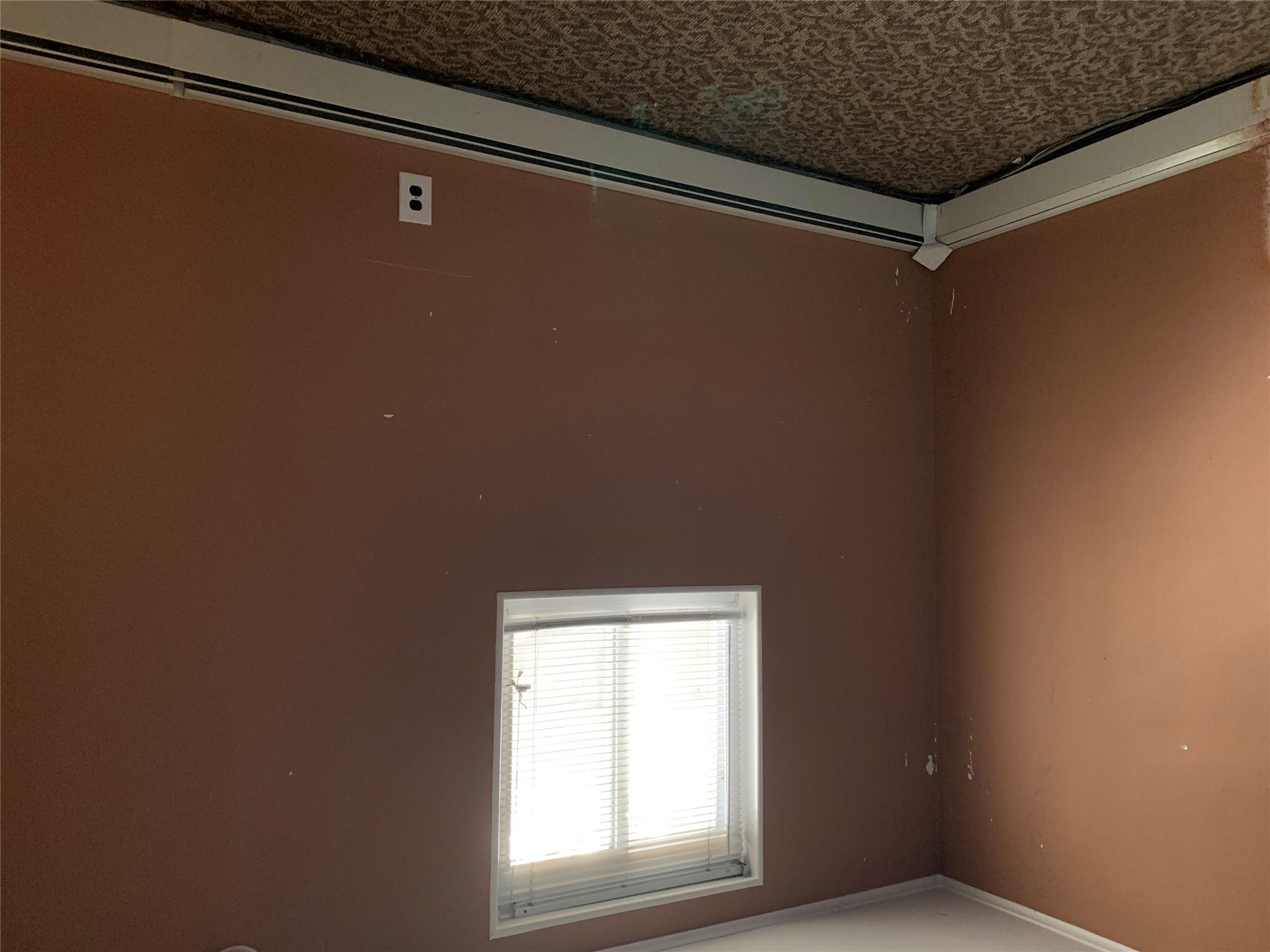 Commercial Lease Forest  Nassau County, NY 11542, MLS-833088-13