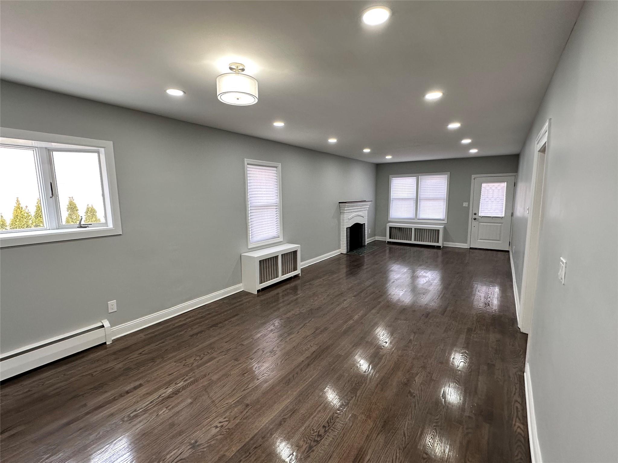 Single Family Catlin  Nassau County, NY 11557, MLS-833129-2