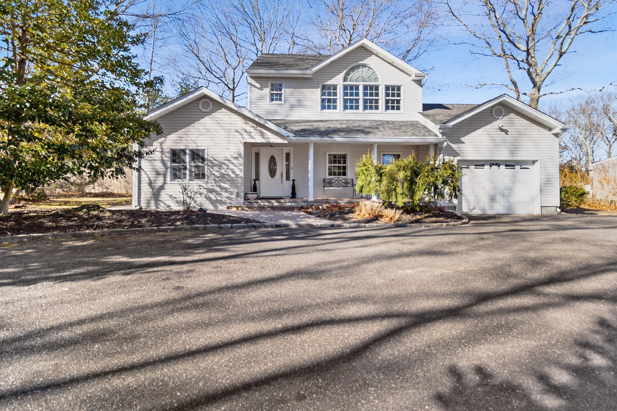 Single Family Horseblock  Suffolk County, NY 11720, MLS-833141-2