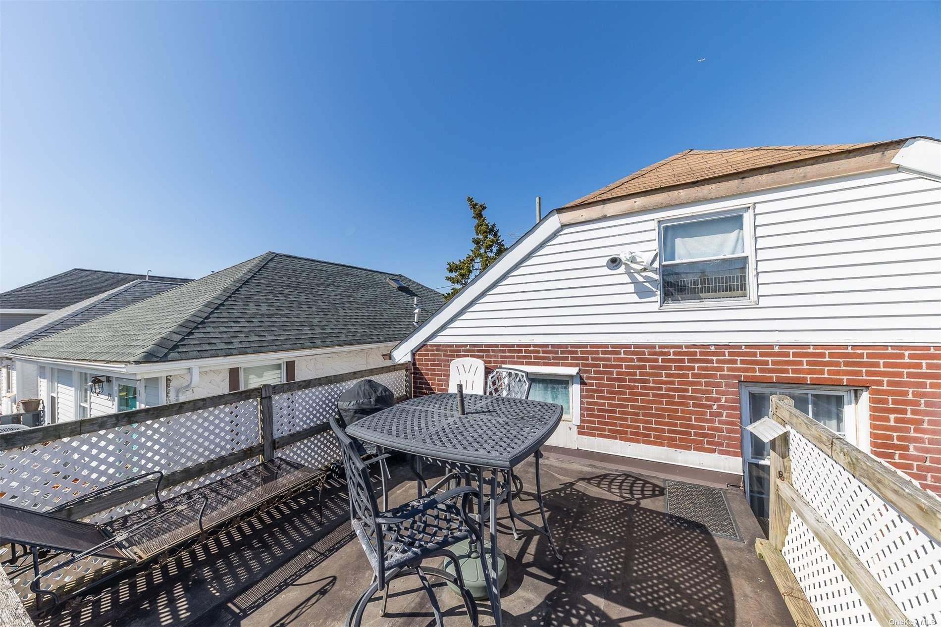 Single Family Kentucky  Nassau County, NY 11561, MLS-833174-2