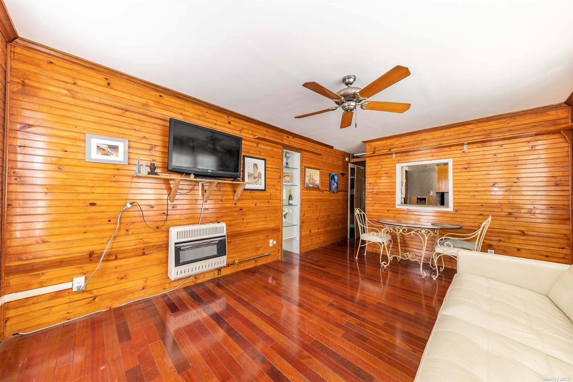 Single Family Kentucky  Nassau County, NY 11561, MLS-833174-3