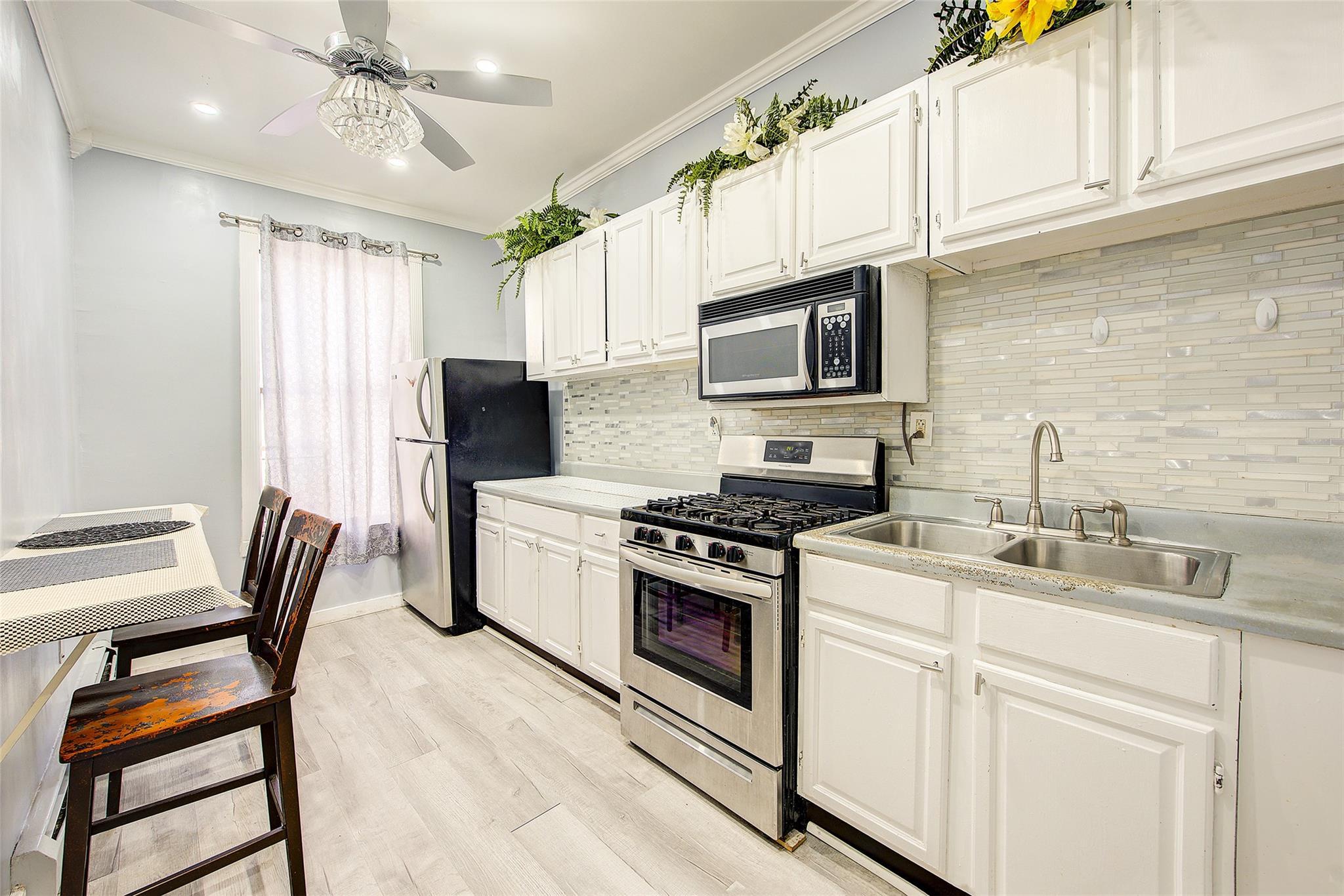 Single Family Montauk  Brooklyn, NY 11208, MLS-833202-31