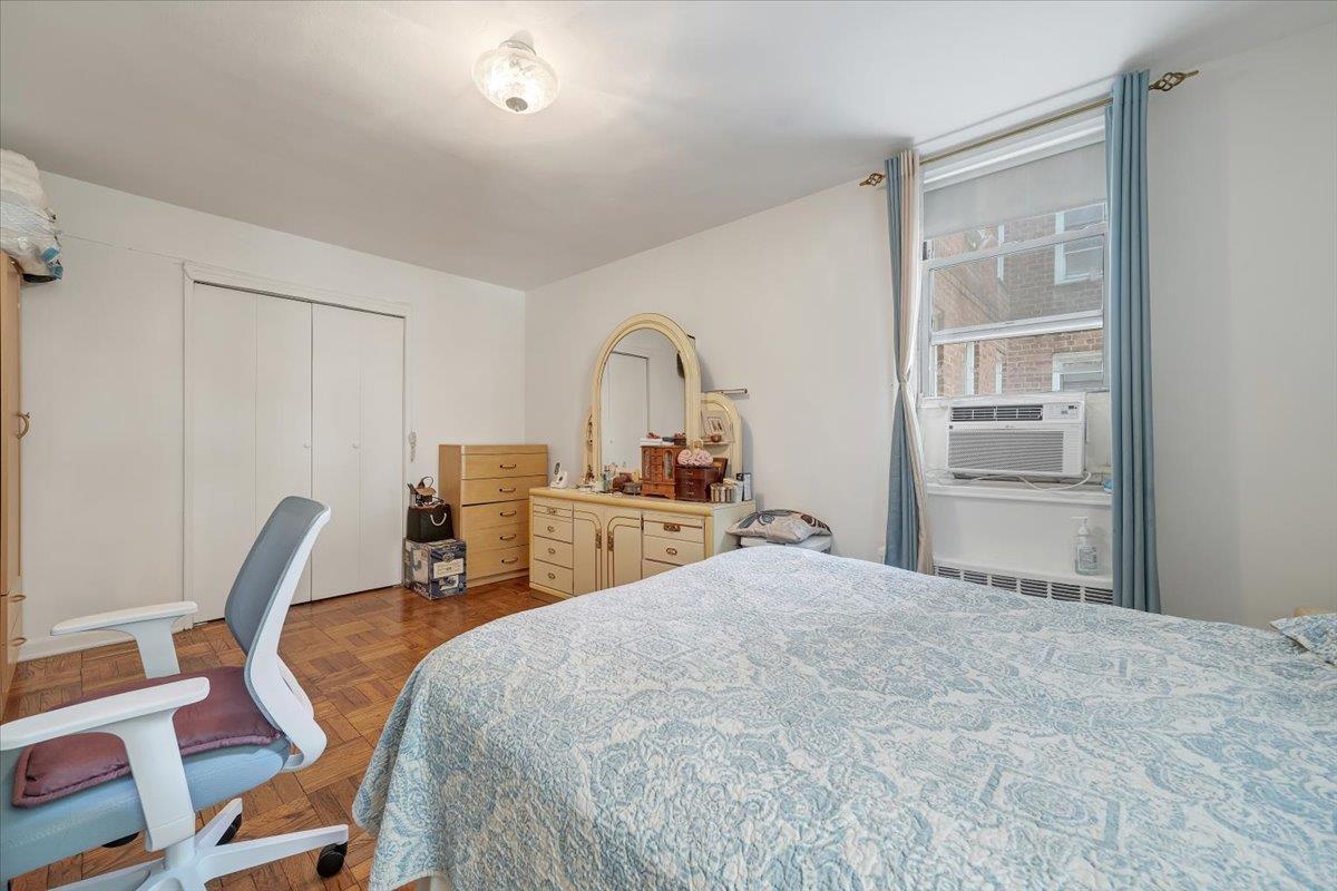 Coop Thieriot  Bronx, NY 10460, MLS-833266-18