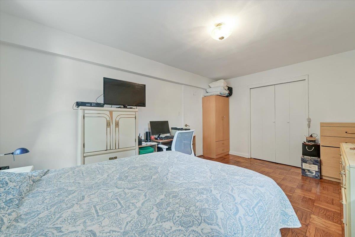 Coop Thieriot  Bronx, NY 10460, MLS-833266-19