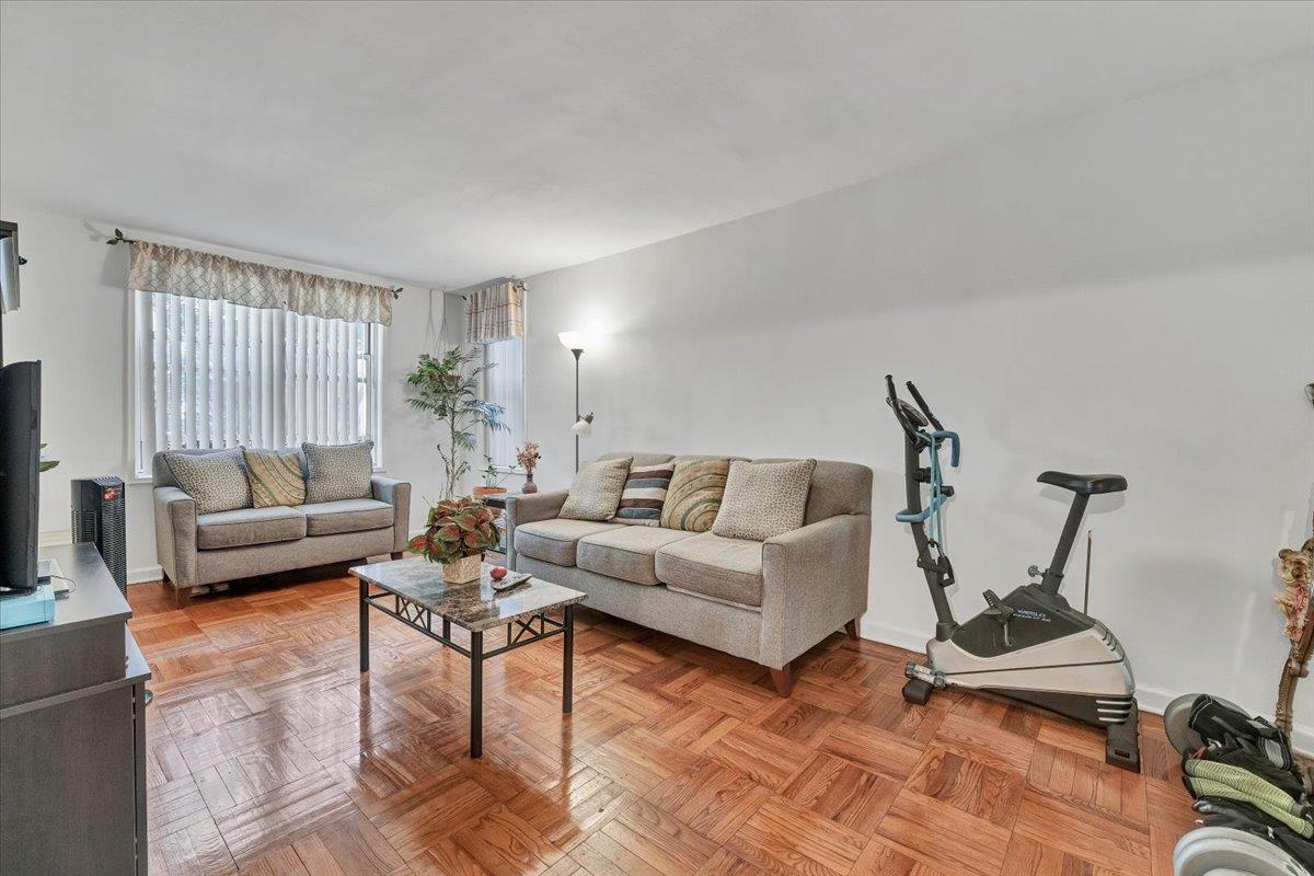 Coop Thieriot  Bronx, NY 10460, MLS-833266-2