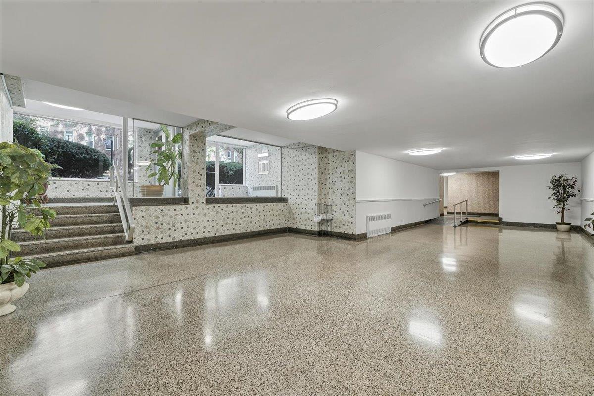 Coop Thieriot  Bronx, NY 10460, MLS-833266-22