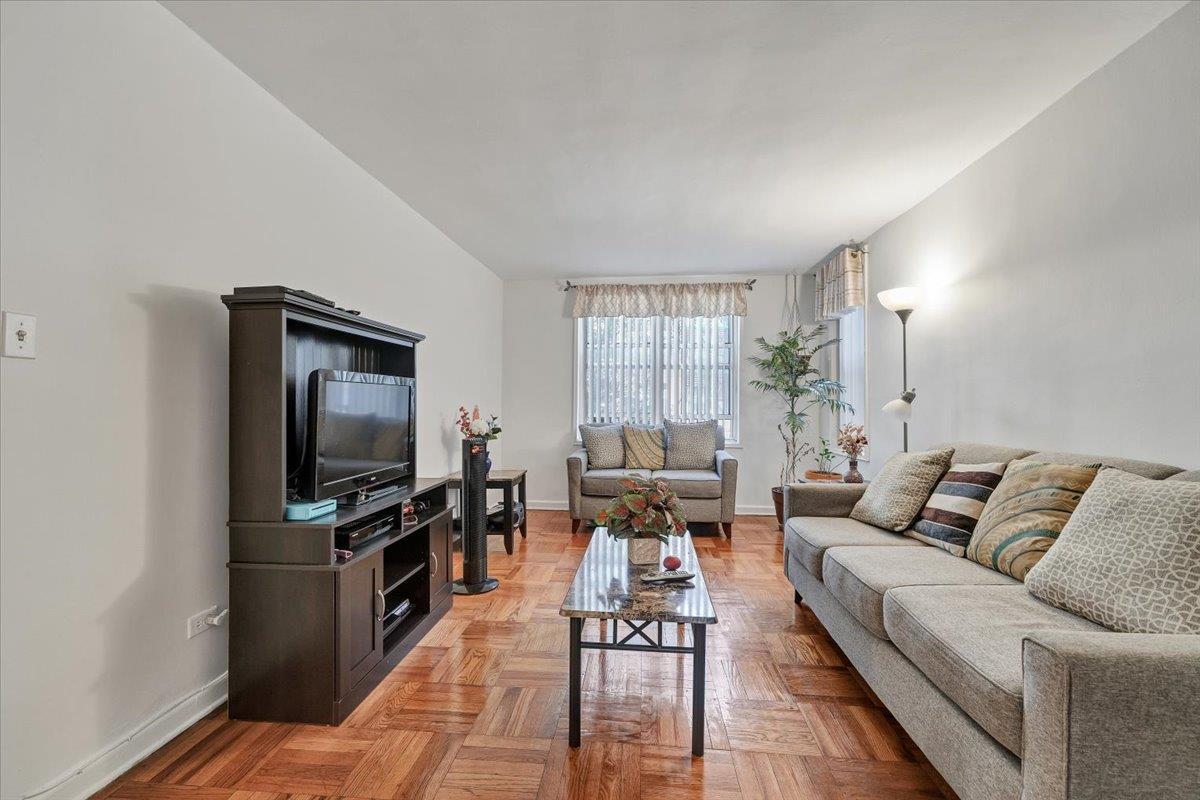 Coop Thieriot  Bronx, NY 10460, MLS-833266-3