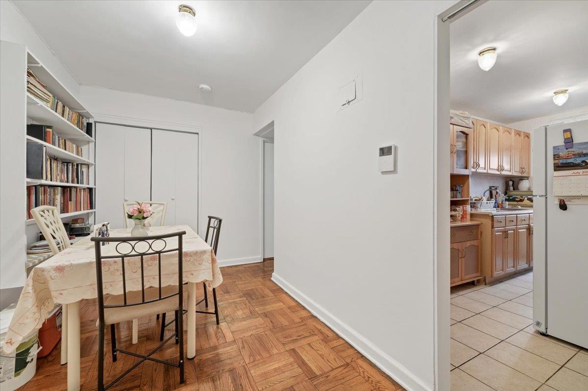 Coop Thieriot  Bronx, NY 10460, MLS-833266-8