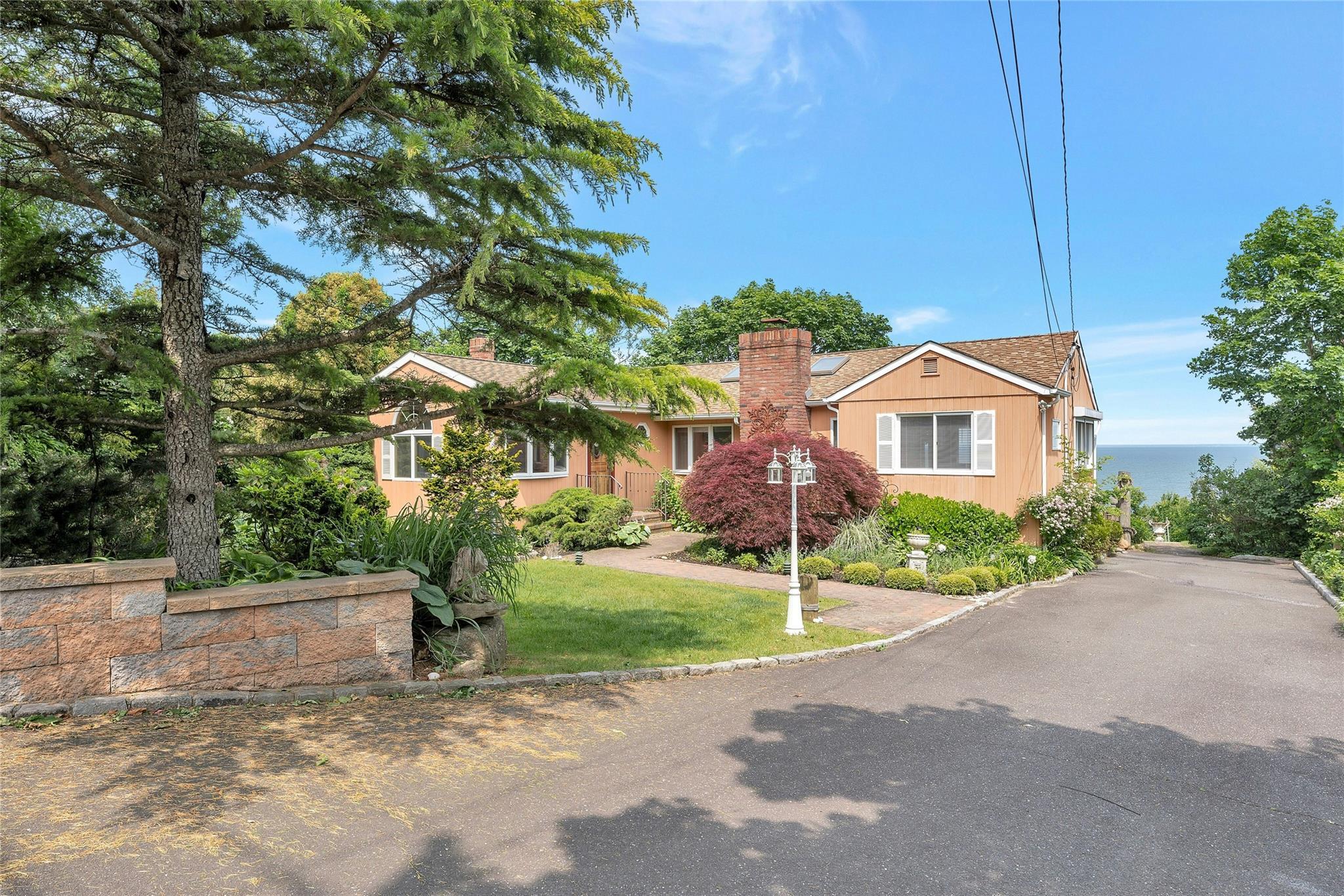 Single Family Crows Nest  Suffolk County, NY 11901, MLS-833269-2