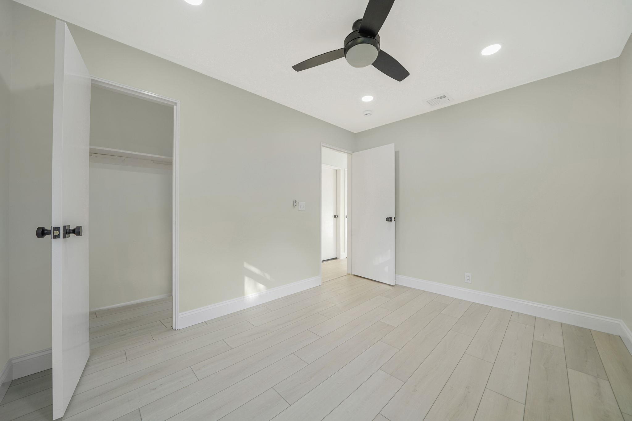 Single Family Royal  Suffolk County, NY 11901, MLS-833310-11