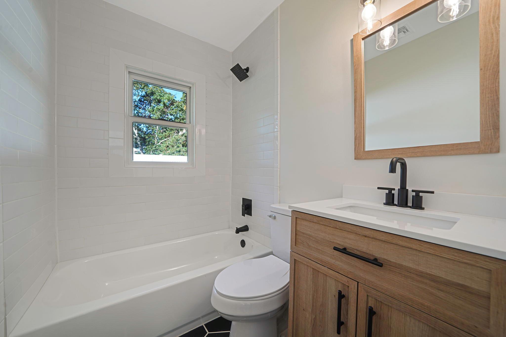 Single Family Royal  Suffolk County, NY 11901, MLS-833310-12