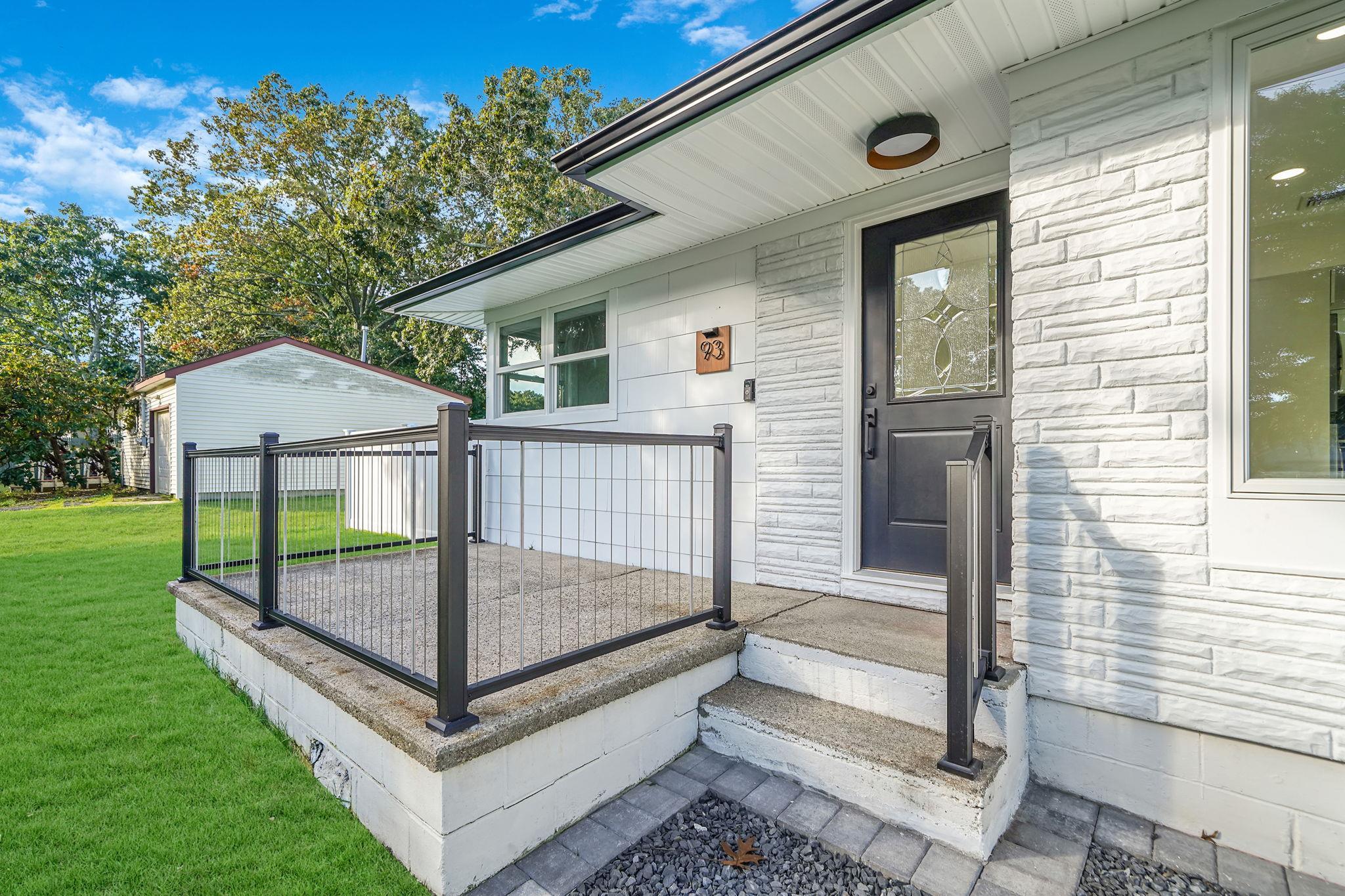 Single Family Royal  Suffolk County, NY 11901, MLS-833310-3