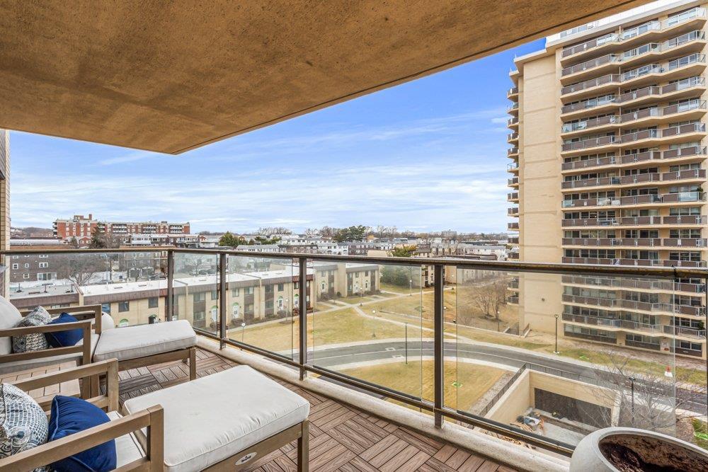 Coop 215  Queens, NY 11360, MLS-833313-13