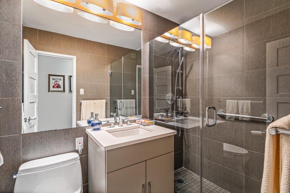 Coop 215  Queens, NY 11360, MLS-833313-14