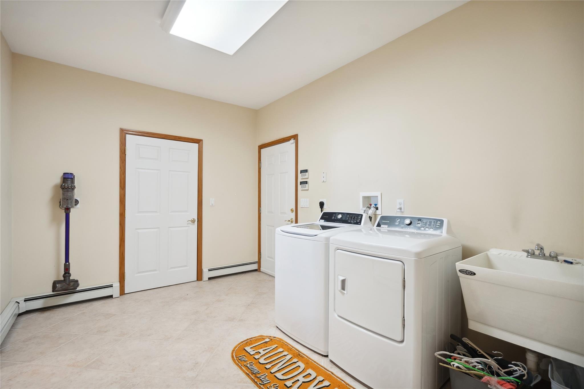 Single Family Marina  Suffolk County, NY 11772, MLS-833348-30