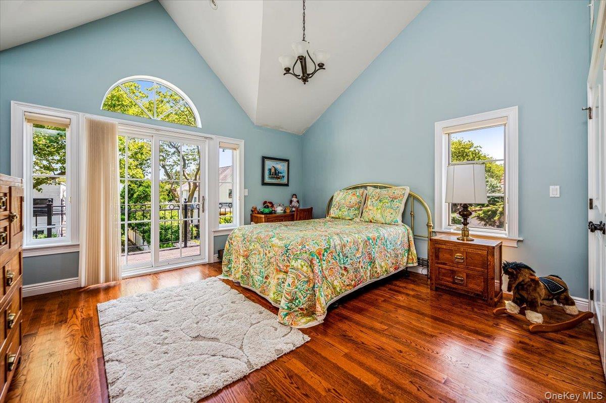 Single Family Ithaca  Nassau County, NY 11509, MLS-833405-29