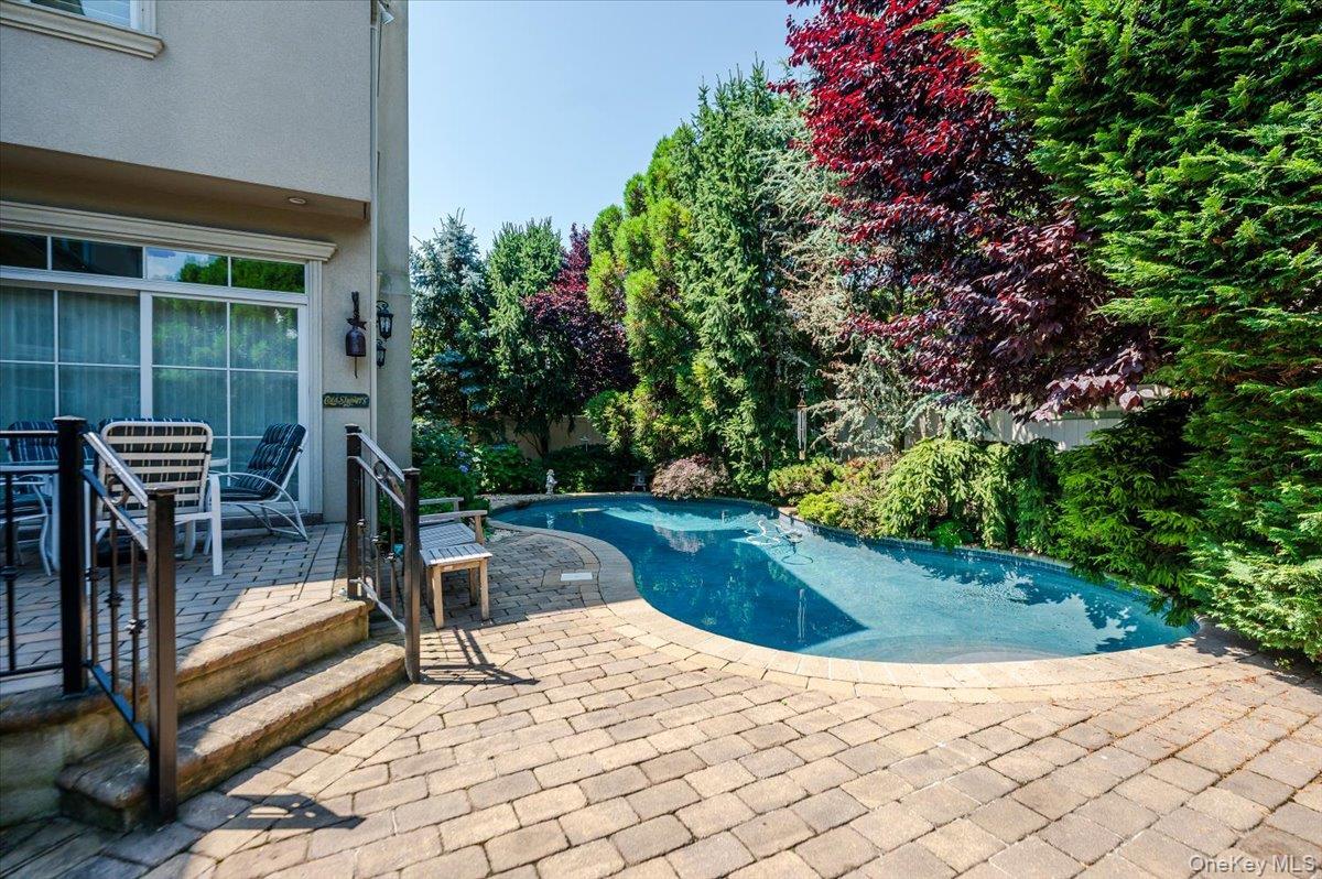 Single Family Ithaca  Nassau County, NY 11509, MLS-833405-39