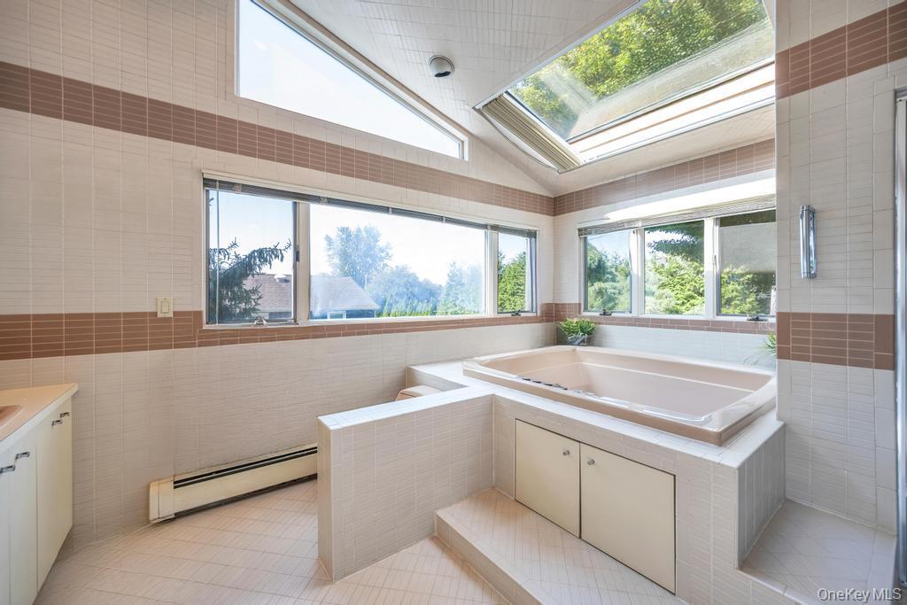 Single Family Northern  Nassau County, NY 11803, MLS-833461-15