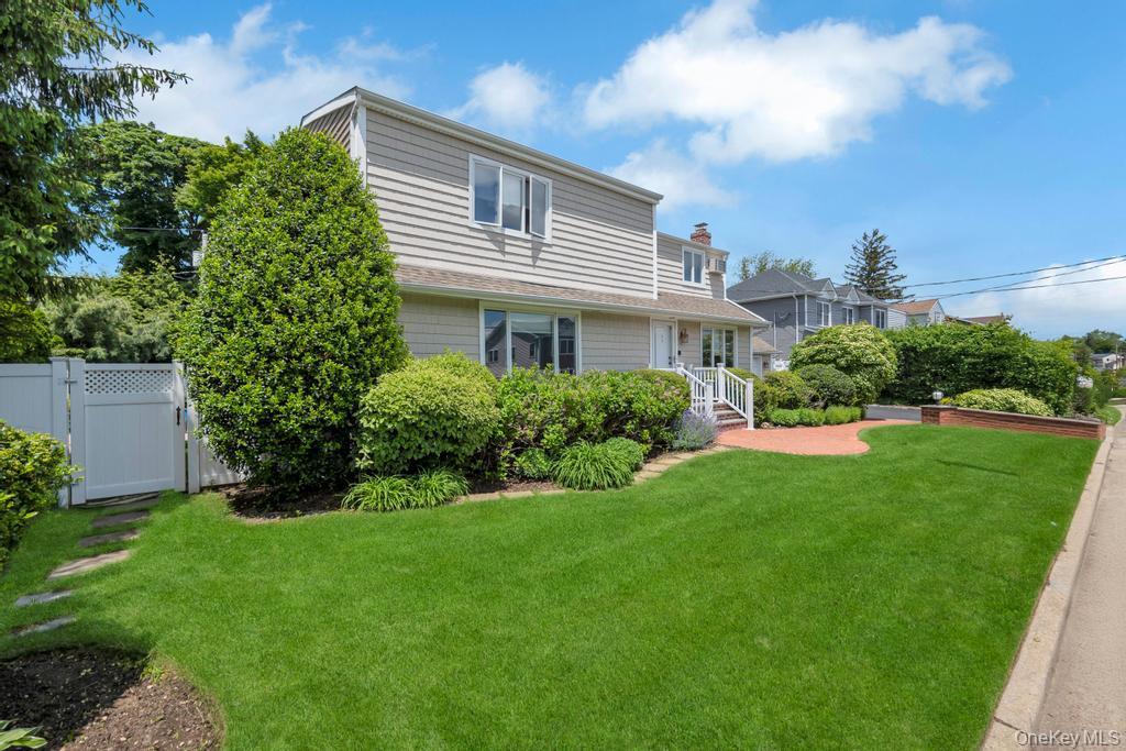 Single Family Northern  Nassau County, NY 11803, MLS-833461-2