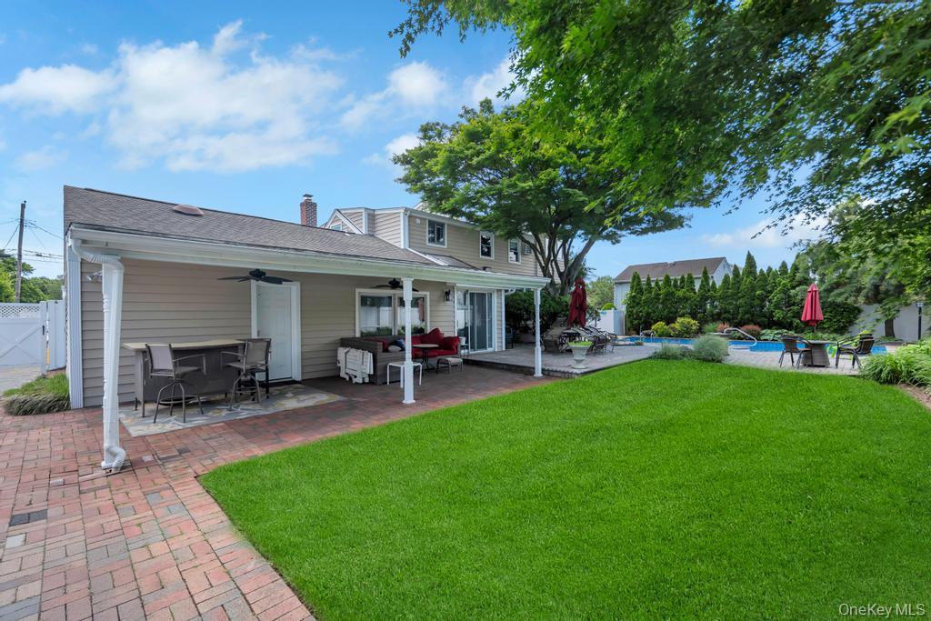 Single Family Northern  Nassau County, NY 11803, MLS-833461-22