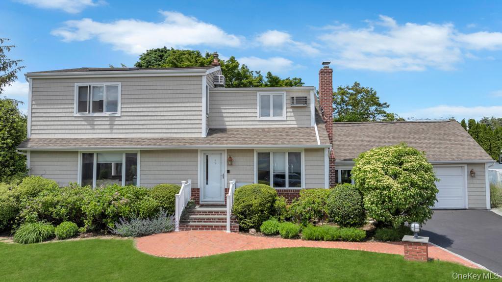 Single Family Northern  Nassau County, NY 11803, MLS-833461-3