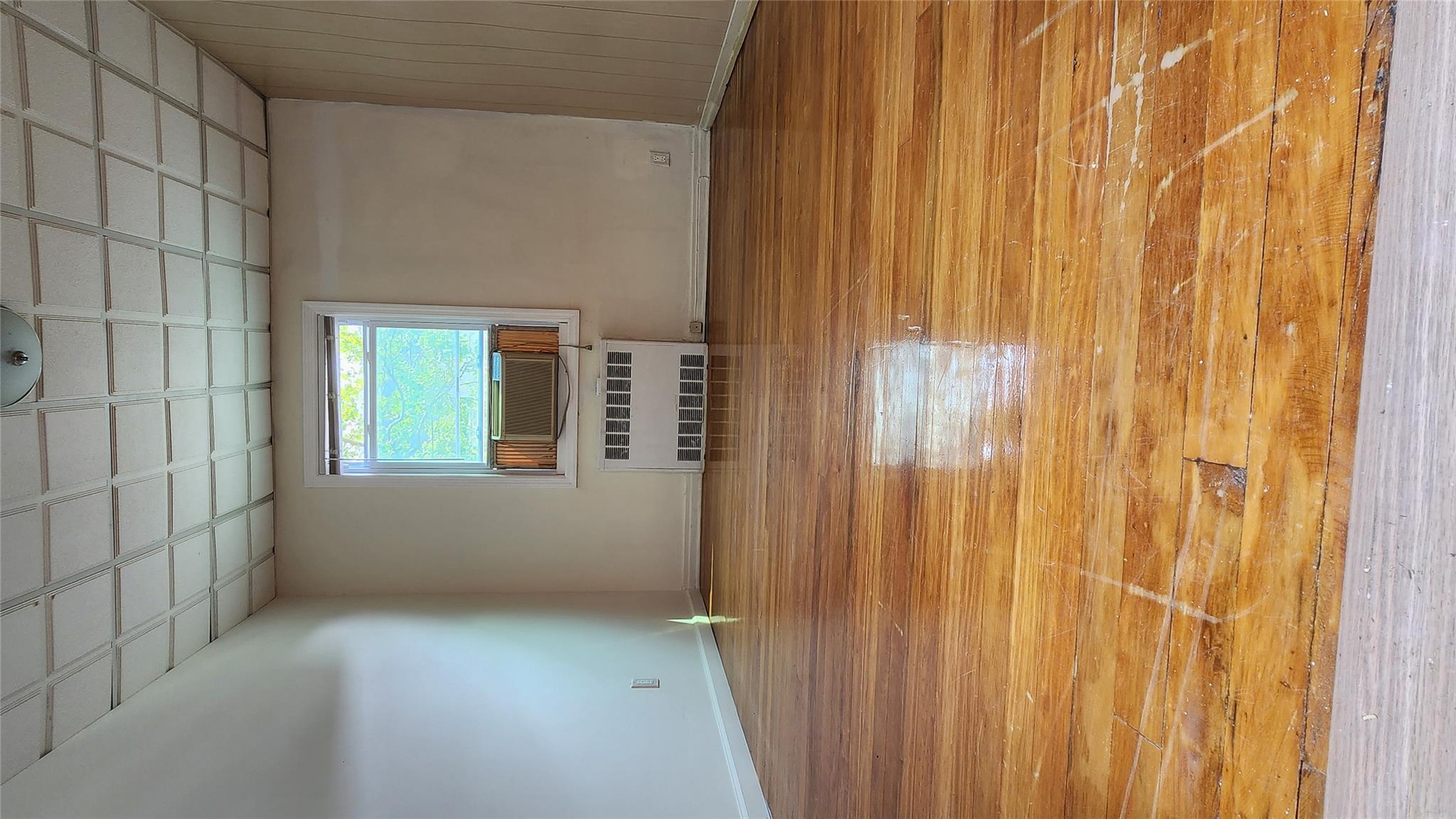 Single Family Reeves  Queens, NY 11367, MLS-833466-4