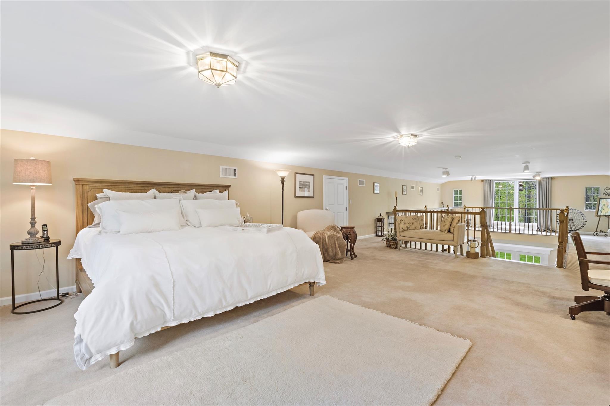 Single Family Swan  Suffolk County, NY 11780, MLS-833470-38
