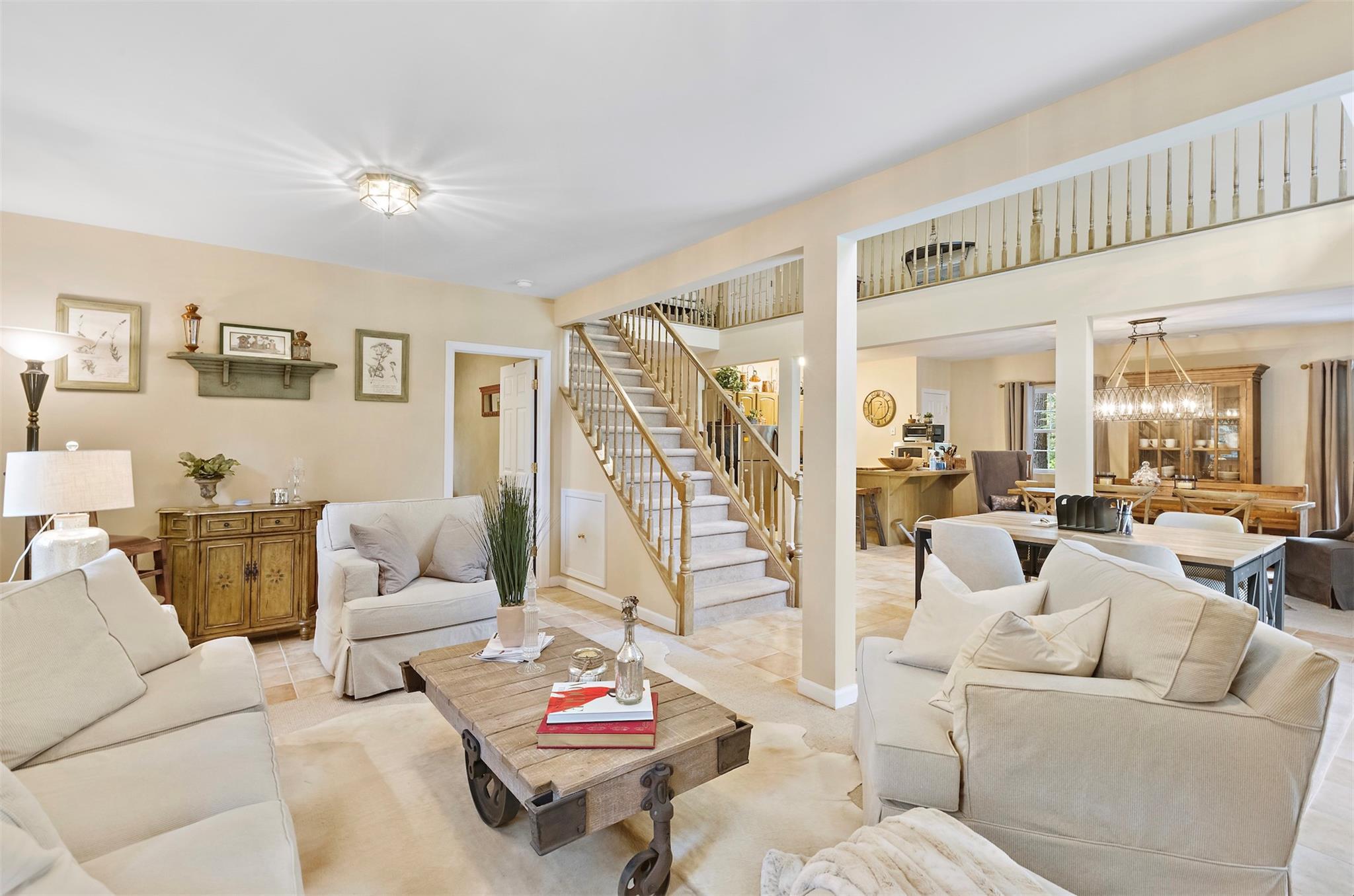 Single Family Swan  Suffolk County, NY 11780, MLS-833470-40