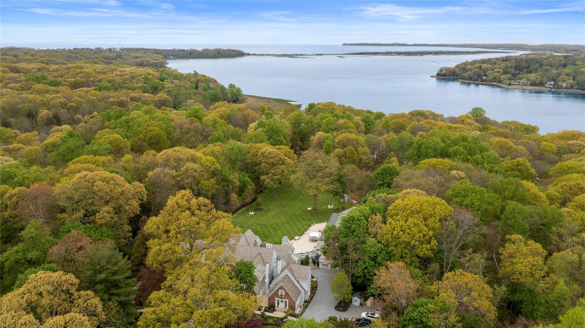 Single Family Swan  Suffolk County, NY 11780, MLS-833470-49