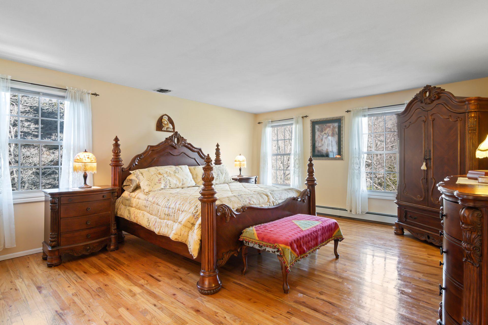 Single Family Fairway  Suffolk County, NY 11777, MLS-833478-10