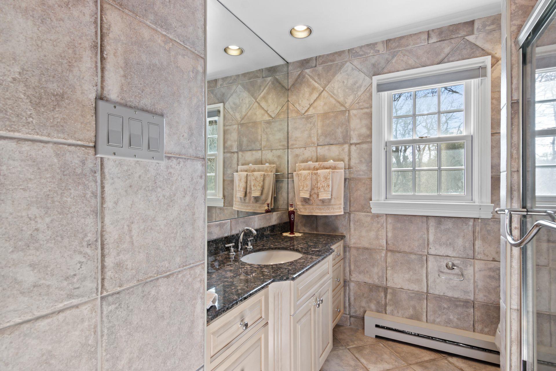 Single Family Fairway  Suffolk County, NY 11777, MLS-833478-15